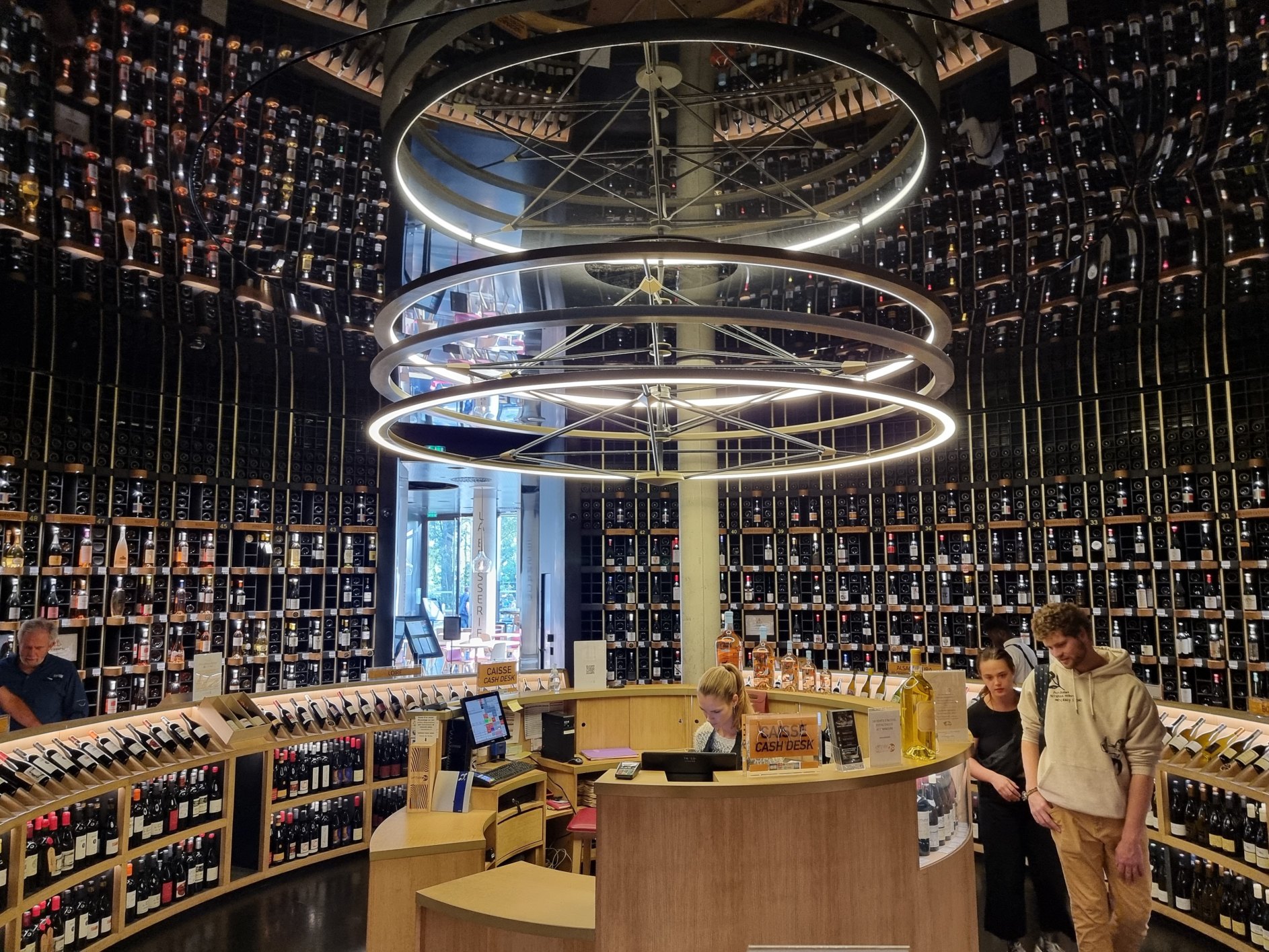 La Cité du Vin wine shop